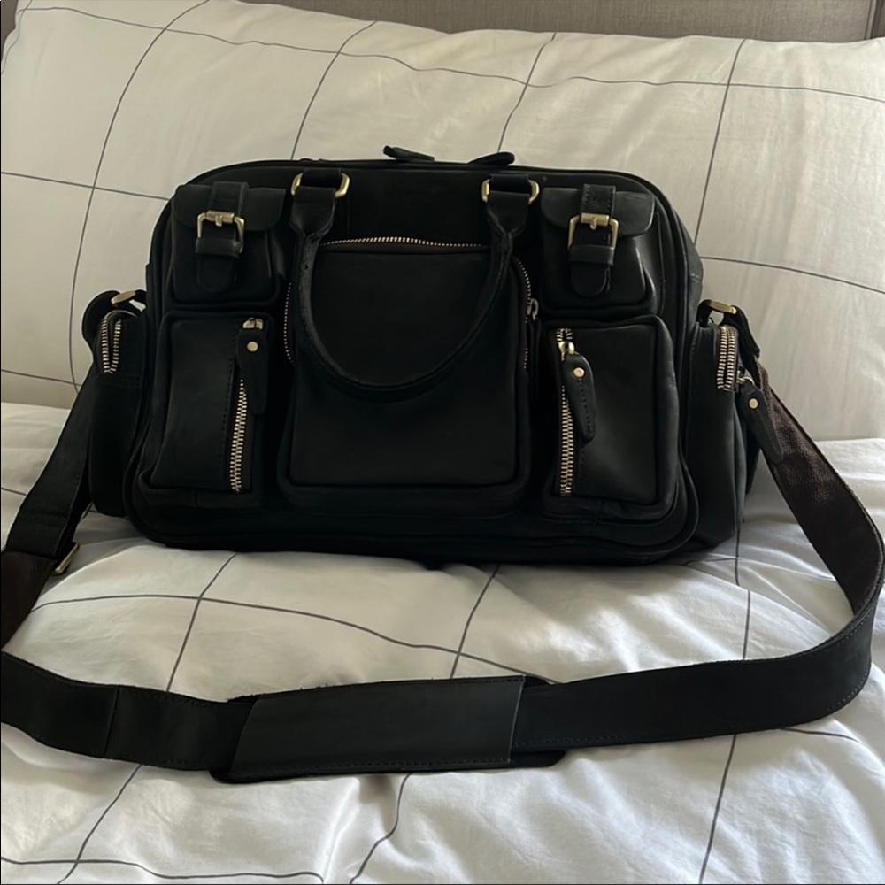 House of Flynn Mini Evermore Bag - Vintage black with table interior